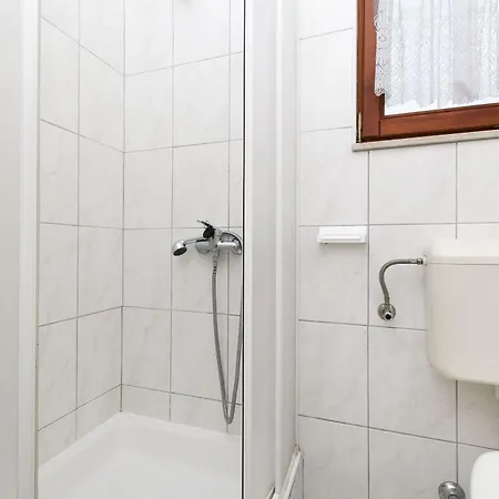 Neva Apartman *