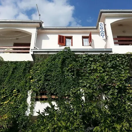 Neva Apartman Sumpetar